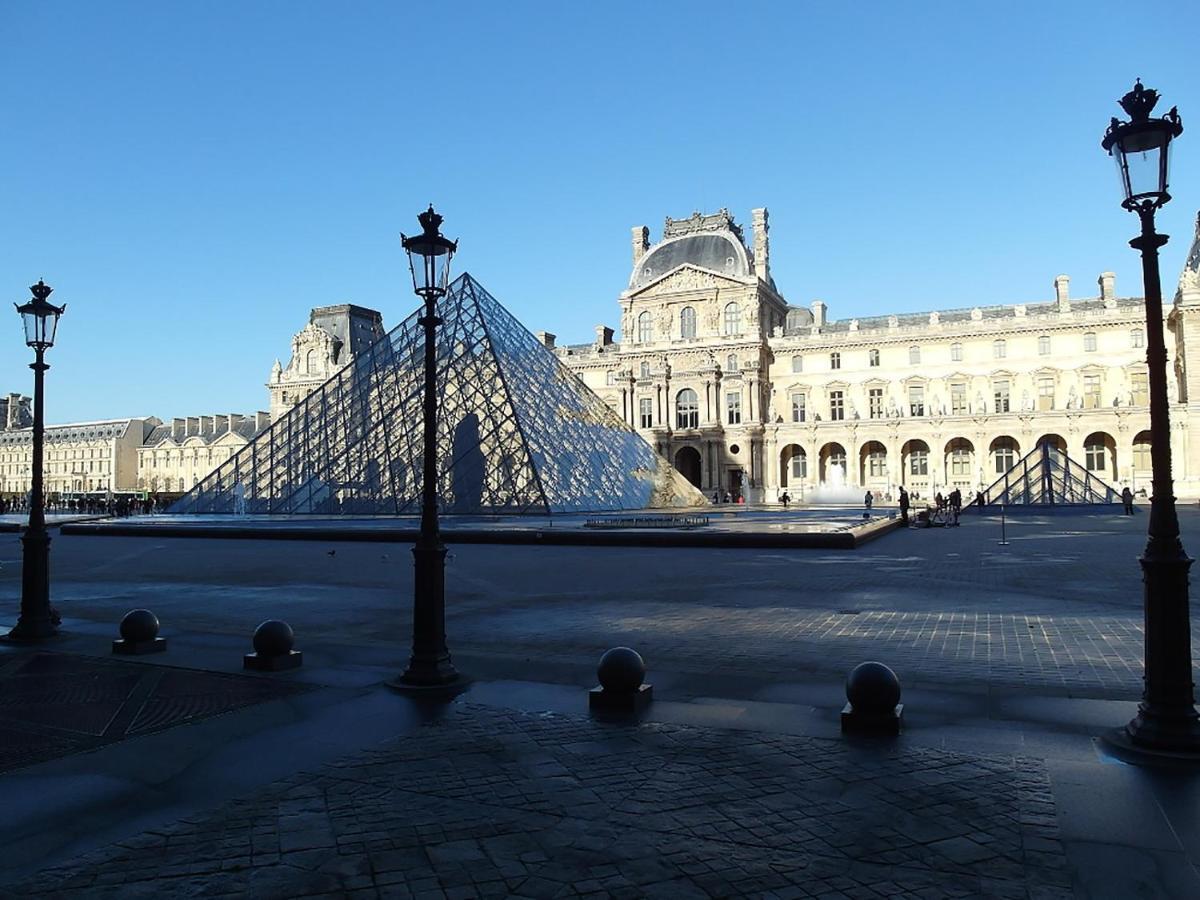 Chambre D Hote : Louvre Elegant Apt Suite Frühstückspension 3*